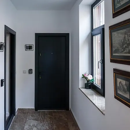 April Apartment *
