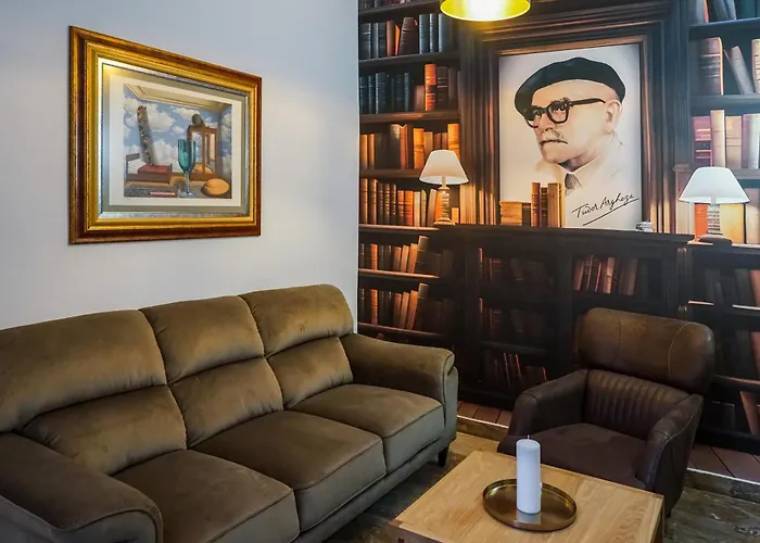 Apartment April